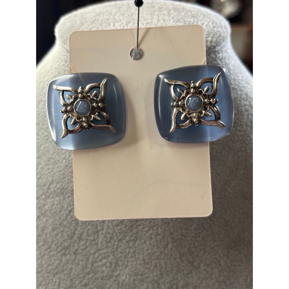 #19  Vintage Coro Blue Clip-on Earrings